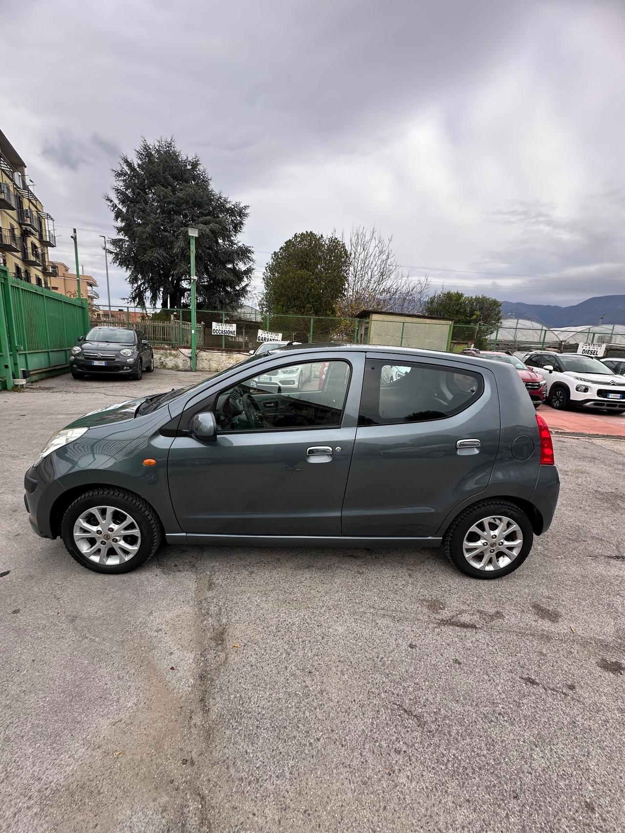 Nissan Pixo 1.0 5 porte Fun