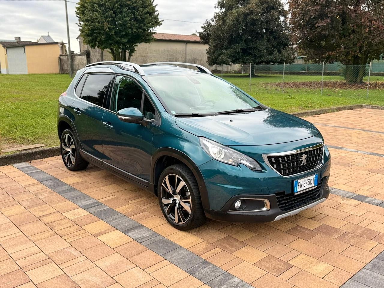 Peugeot 2008 BlueHDi 120 S&S Neopatentati