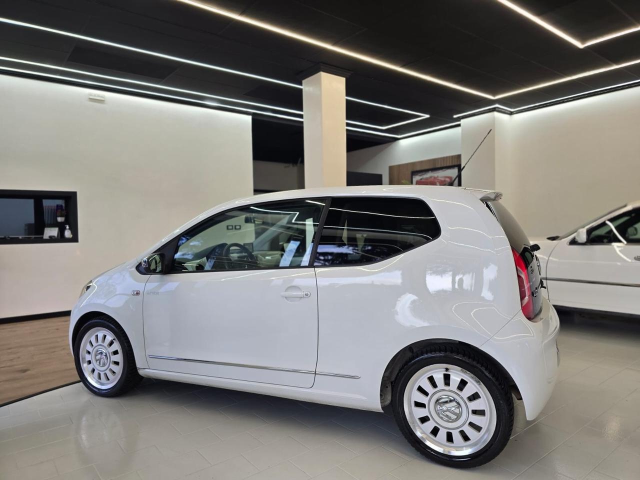 Volkswagen up! 1.0 75 CV 3p. take