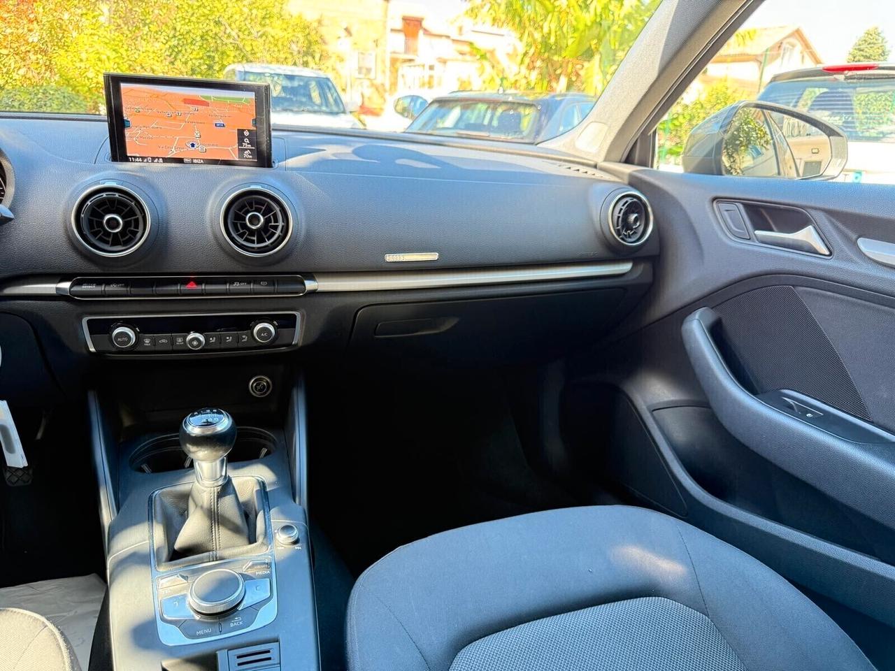 Audi A3 Sportback 30 TDI Business