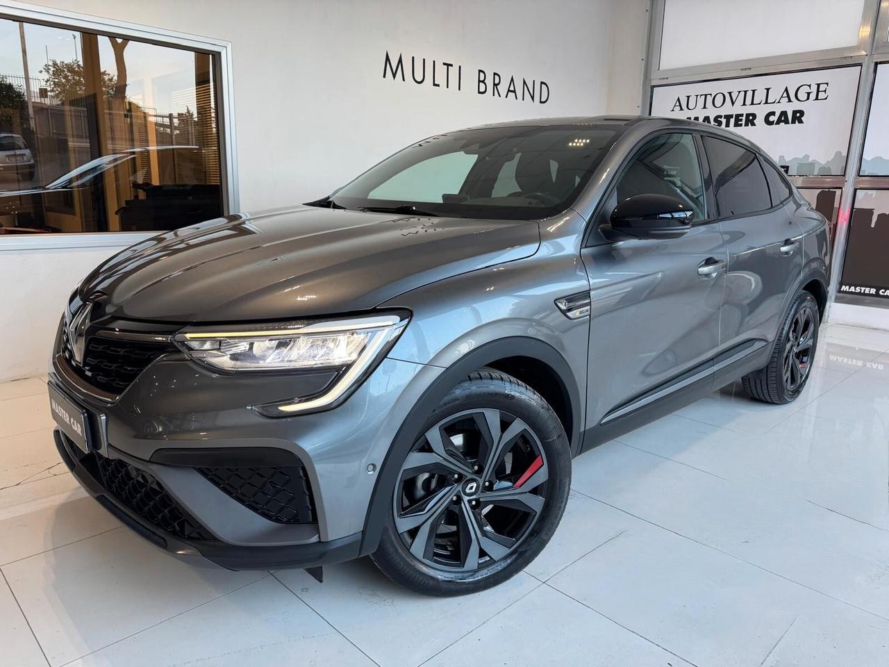 Renault Arkana Hybrid E-Tech 145 CV R.S. Line