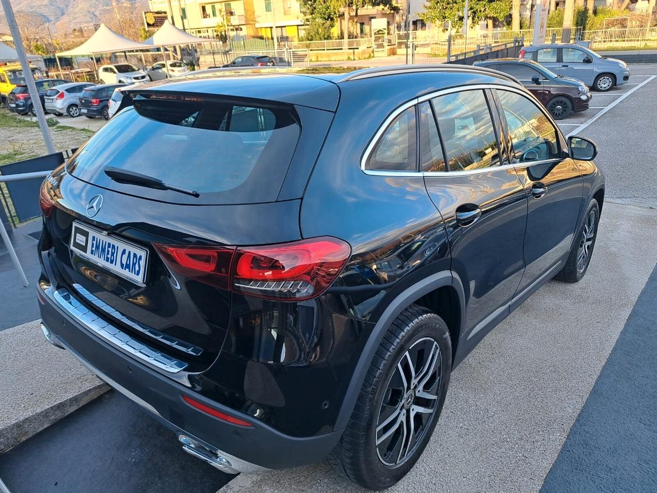 MERCEDES GLA 180 D 116 CV SPORT AUTO PLUS
