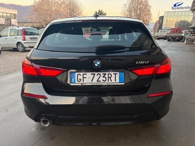 Bmw 116 116d 5p. Advantage