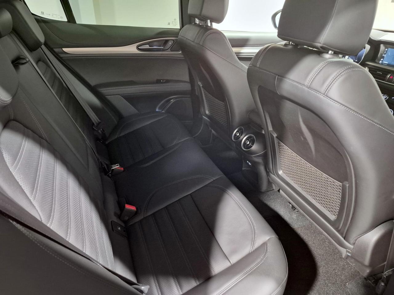 Alfa Romeo Stelvio VELOCE Q4 AT8 2.2 MTJ 210CV TOTAL BLACK C20"