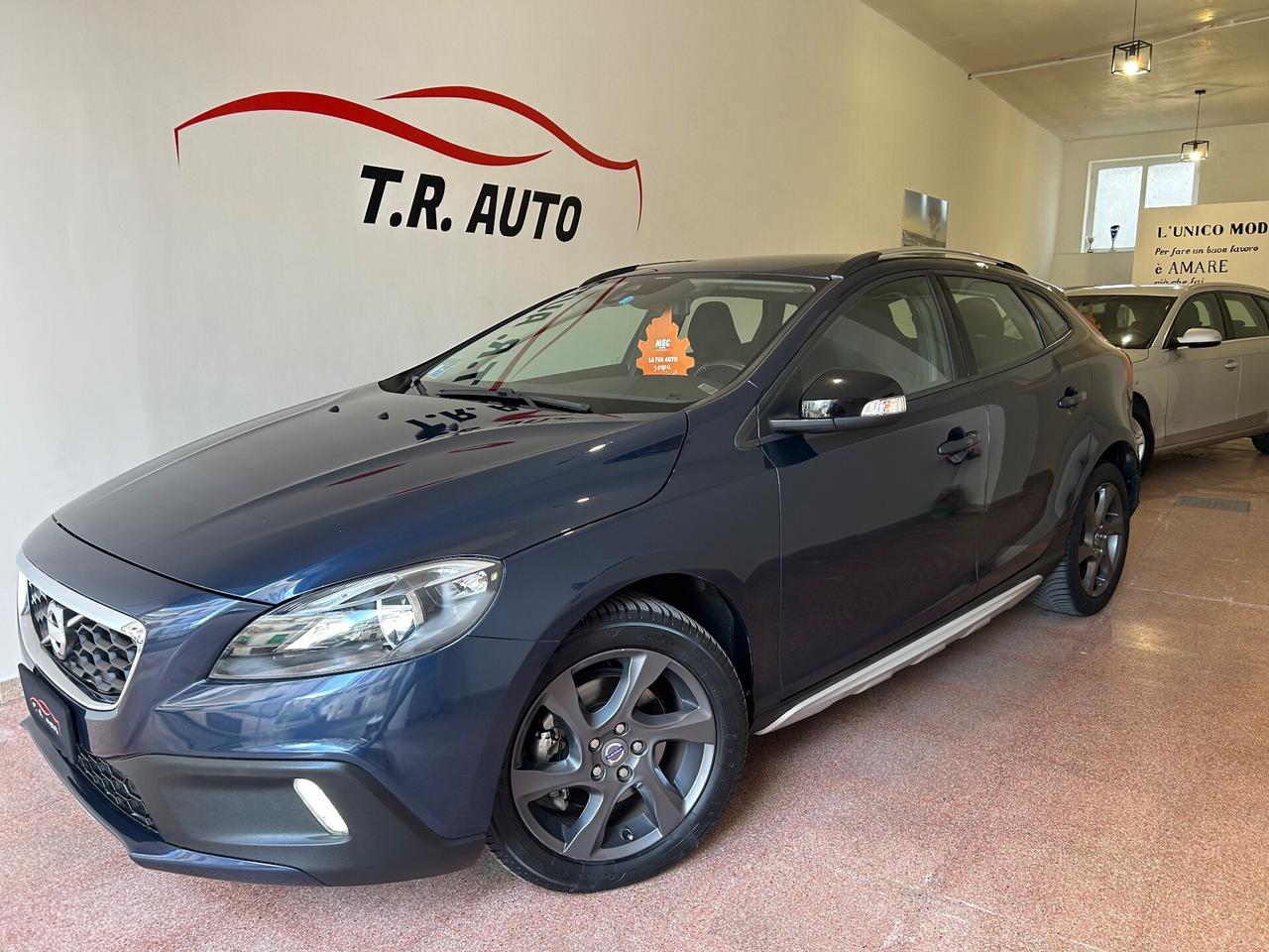 Volvo V40 D2 1.6 Cross Country Kinetic GARANZIA 12 MESI