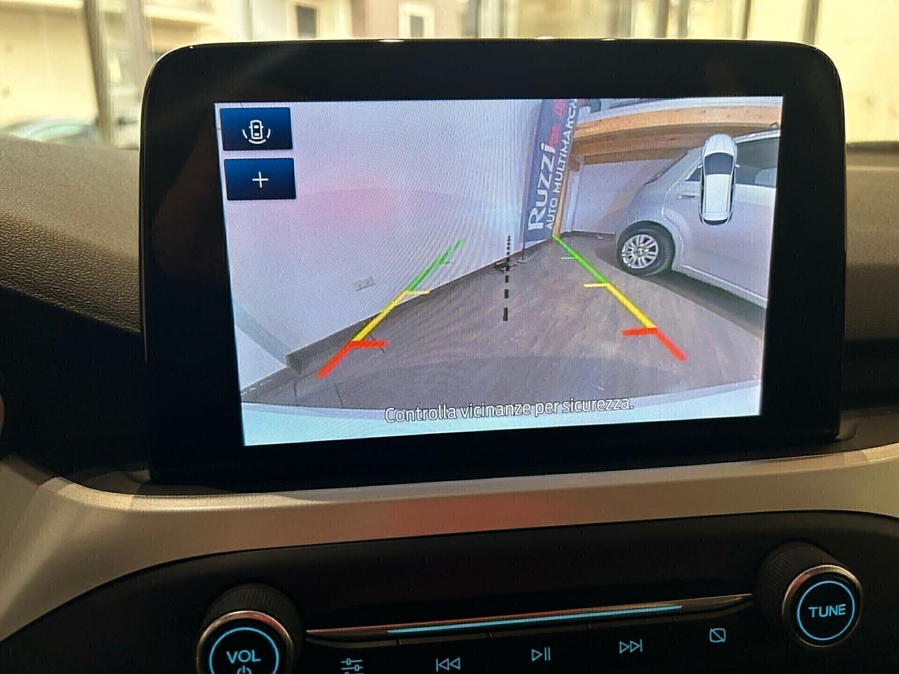 Ford Focus 1.5 Berlina 95 CV 5p. NEOPATENTATI