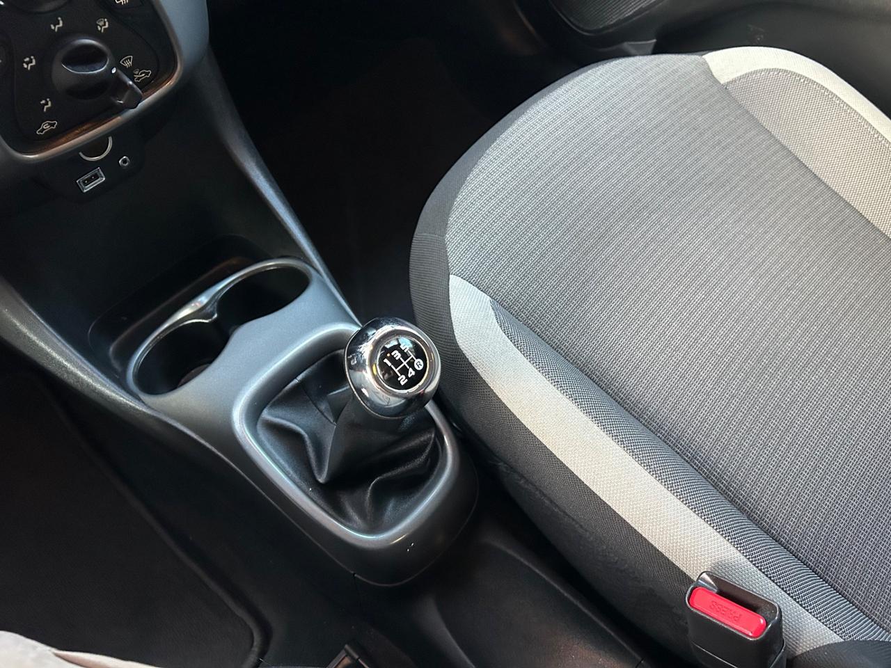 Toyota Aygo 1.0 72 CV 5p X-Clusive Red style EURO6 | 100.000km!!!