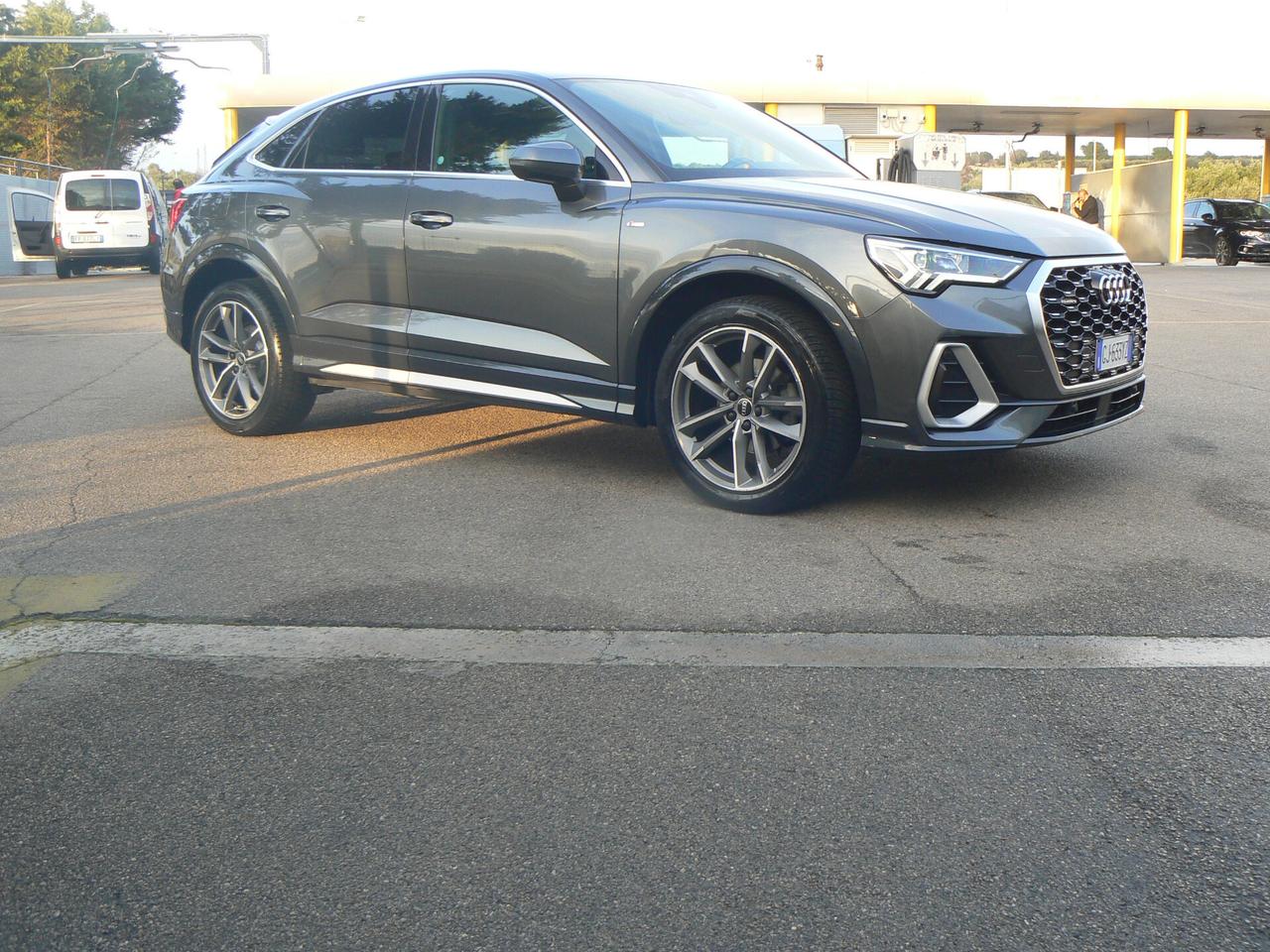 Audi Q3 SPB 35 TDI S tronic line edition KM 59.000 ORIGINALI