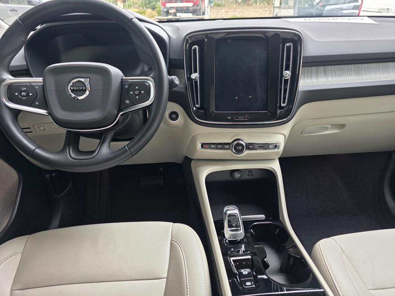 Volvo XC40 D3 AWD Geartronic Inscription N1