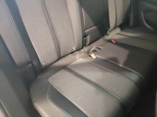 PEUGEOT 3008 BlueHDi 130 S&S EAT8 Allure