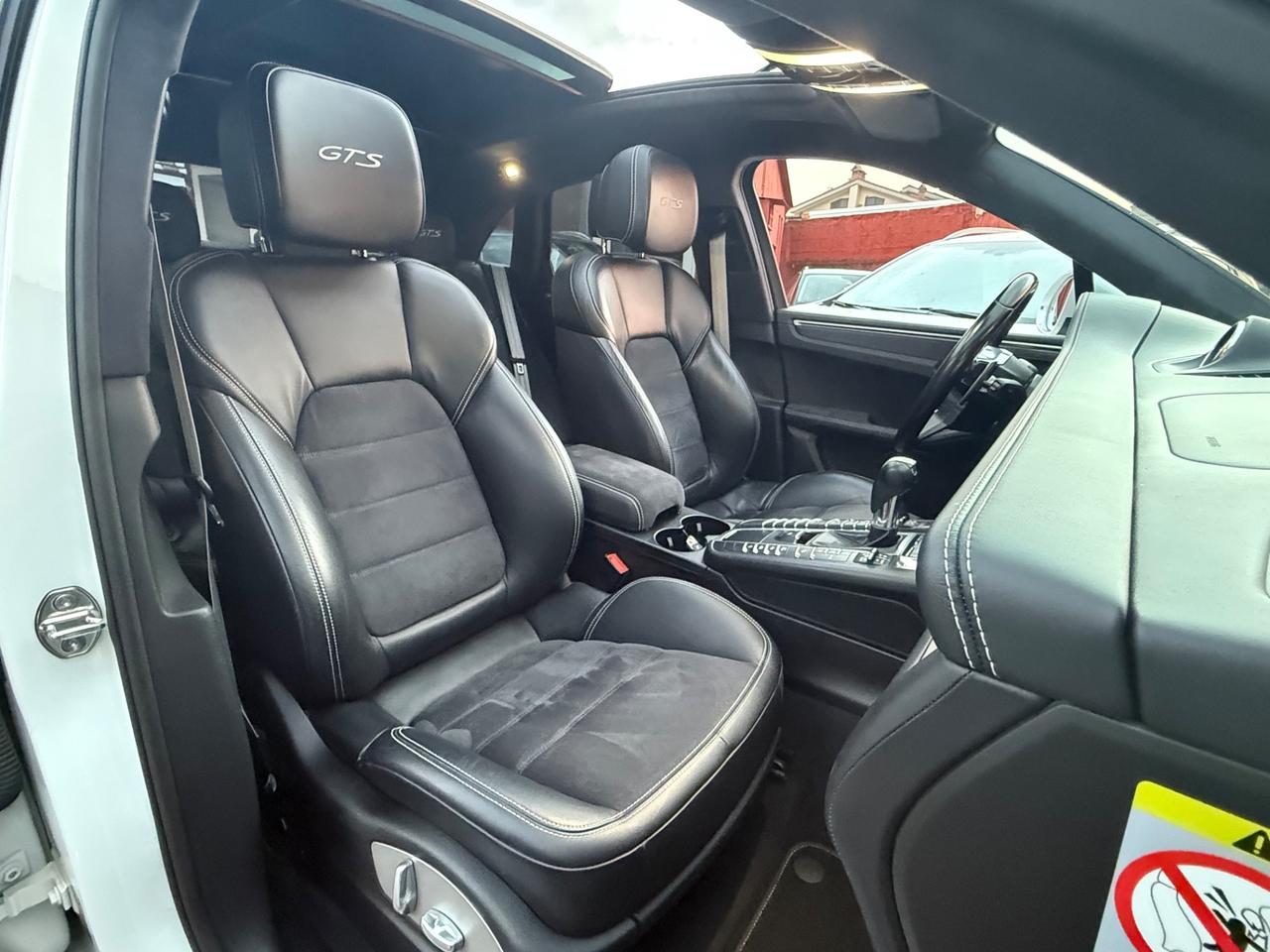 Macan 3.0 GTS-STRAFULL-NO VINCOLI-PERMUTE
