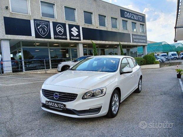 VOLVO V60 D2 1.6 Powershift Kinetic
