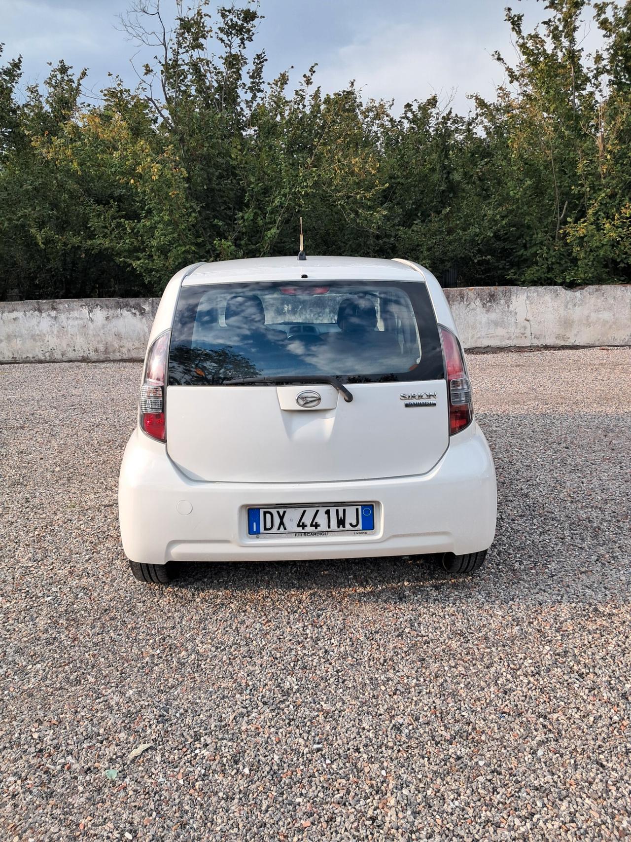 Daihatsu Sirion 1.0 Clima Idroguida