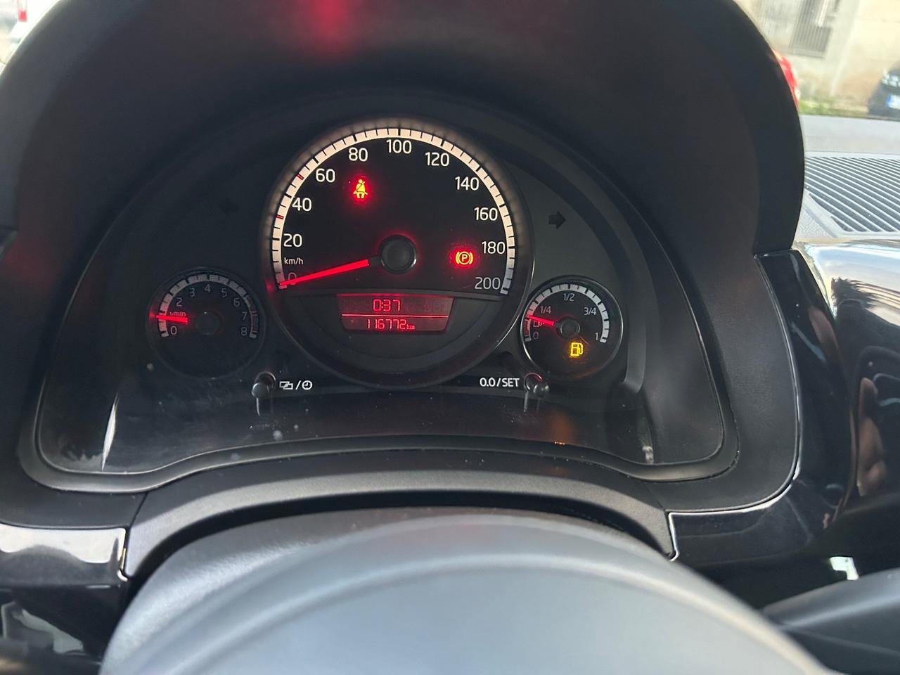 Volkswagen Up 1.0 benzina 75 cavalli 2012