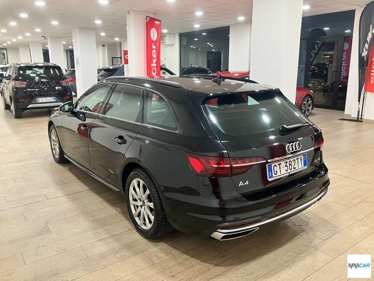 AUDI - A4 Avant - 40 TDI quattro S tr. Bus. Adv.