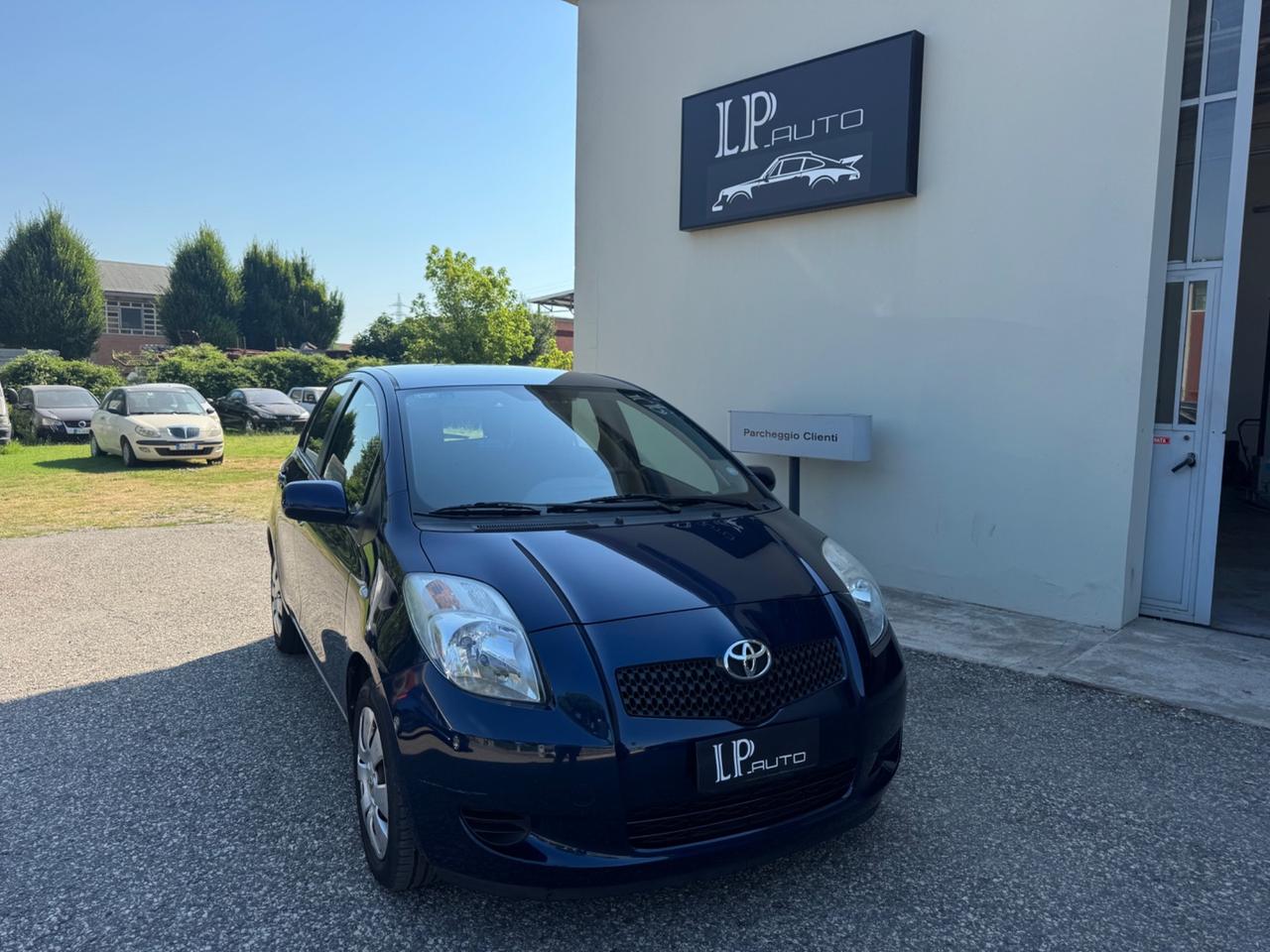 Toyota Yaris 1.0 5 porte Sol
