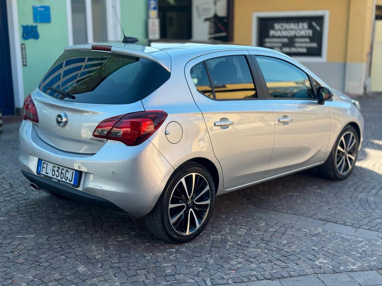 Opel Corsa 1.4 90CV GPL Tech 5 porte Innovation