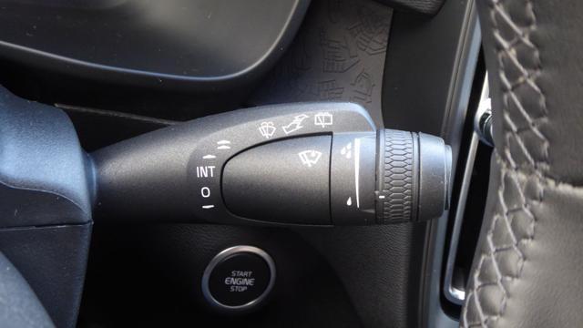 VOLVO XC40 T2 Geartronic Momentum N1 Autocarro