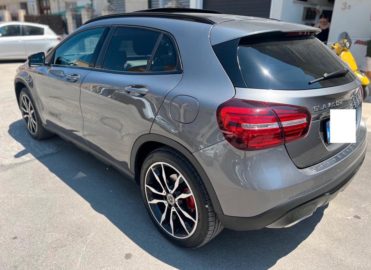 Mercedes-benz GLA 200 d 136cv SPORT auto TETTO/NIGHT/PELLE/18; PERFETTA!!