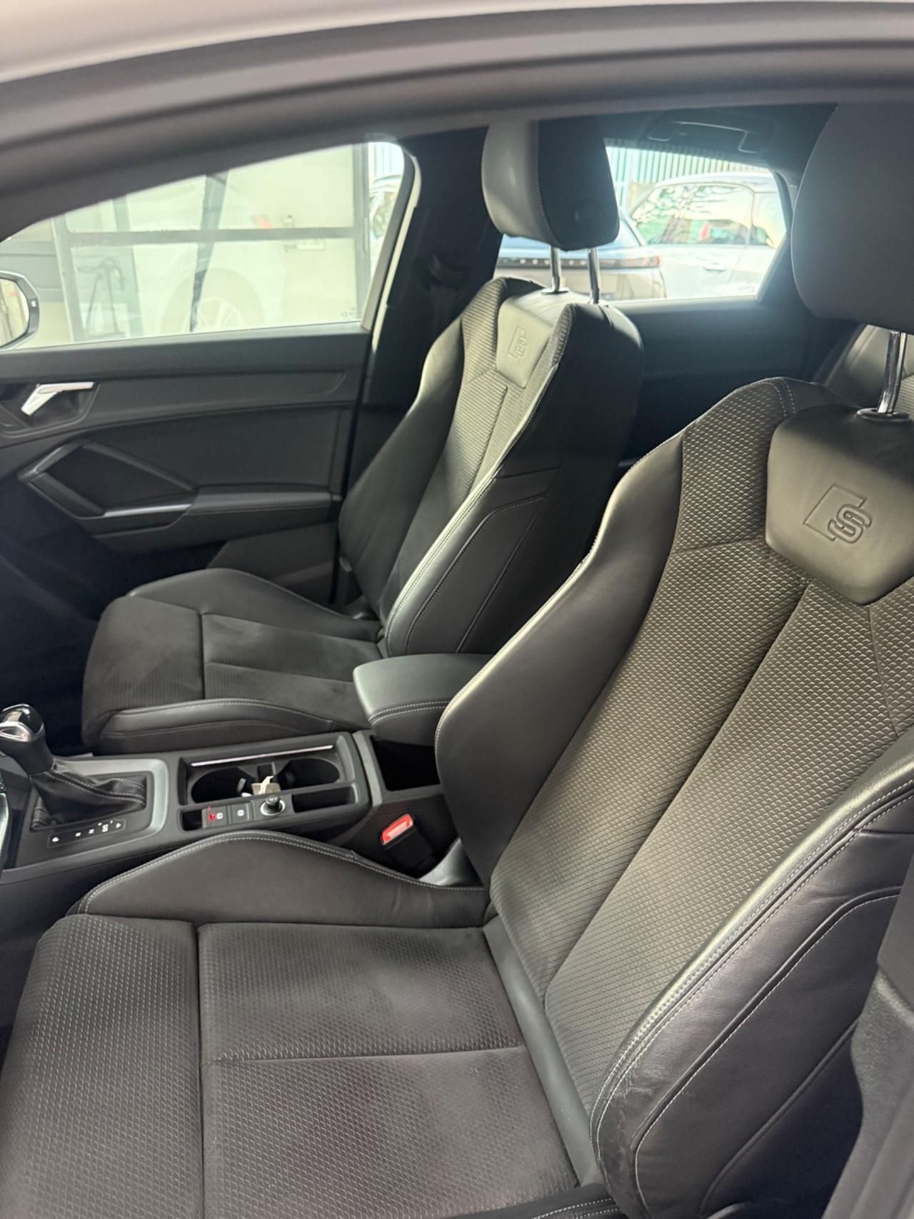 Audi Q3 35 TDI S tronic S line edition