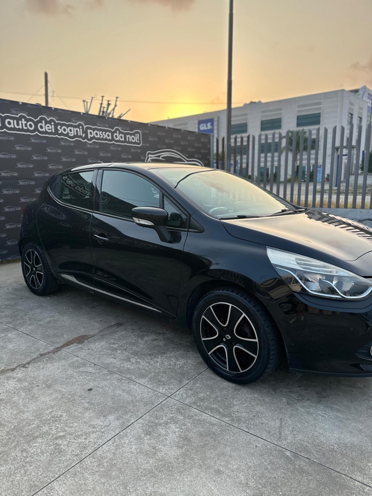 RENAULT CLIO (anno 2014)