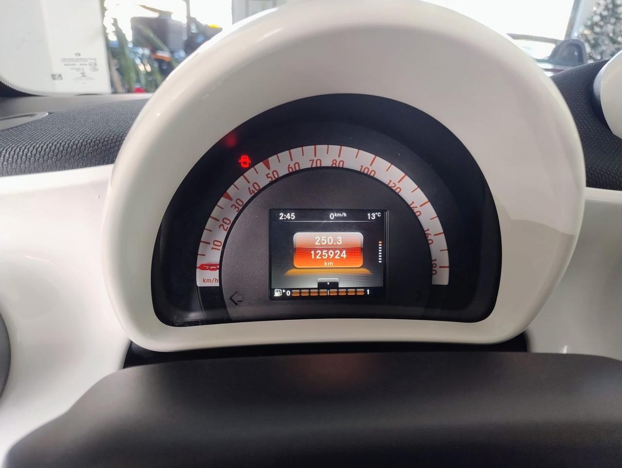 Smart ForTwo 1000 52 kW MHD coupé passion