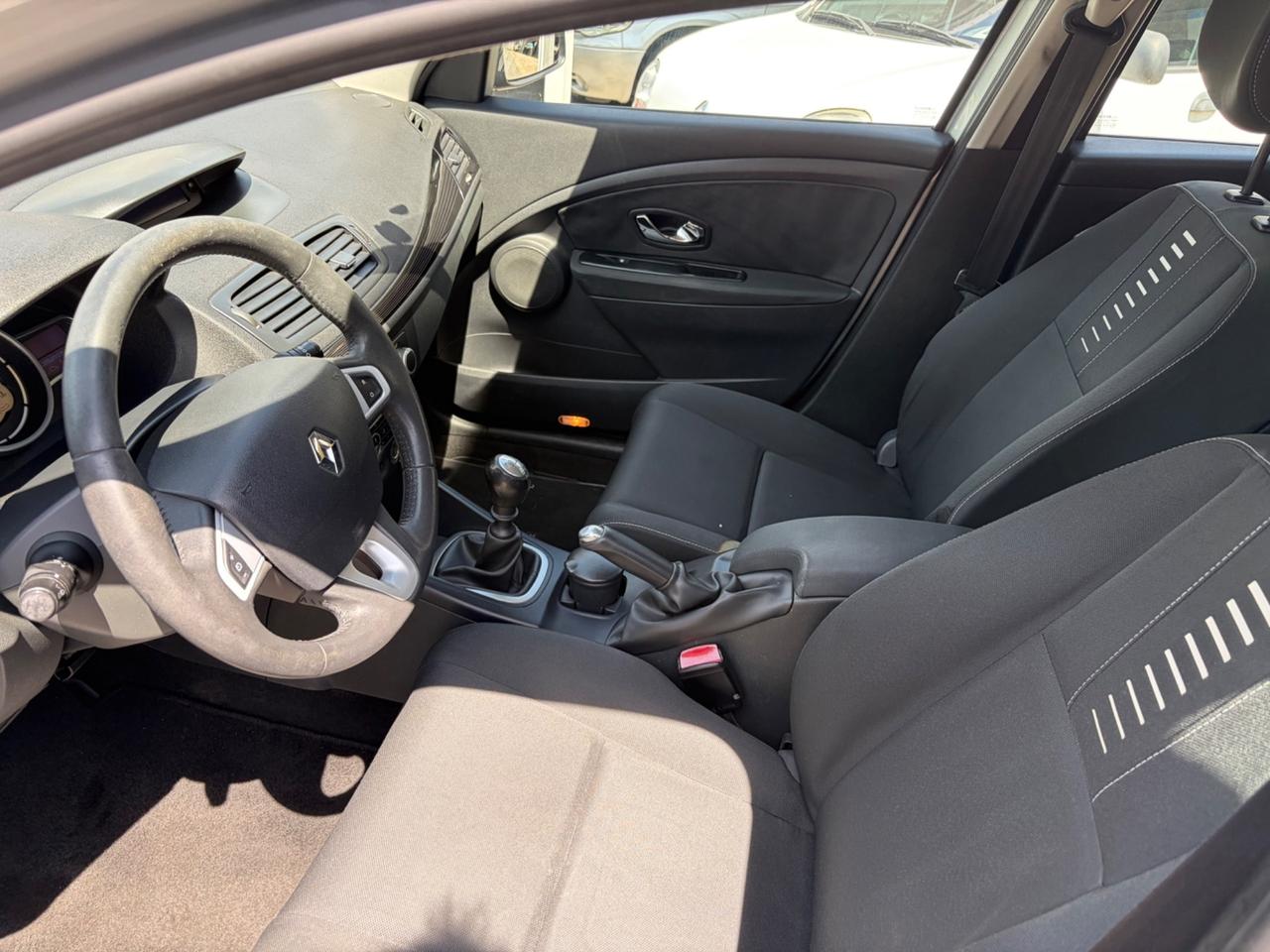 Renault Megane Mégane 1.5 dCi 110CV EDC SporTour GT Line