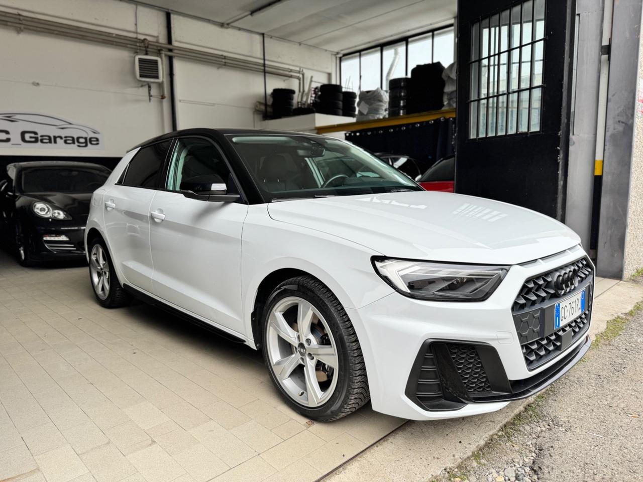 Audi A1 SPB 40 TFSI S tronic Identity Black