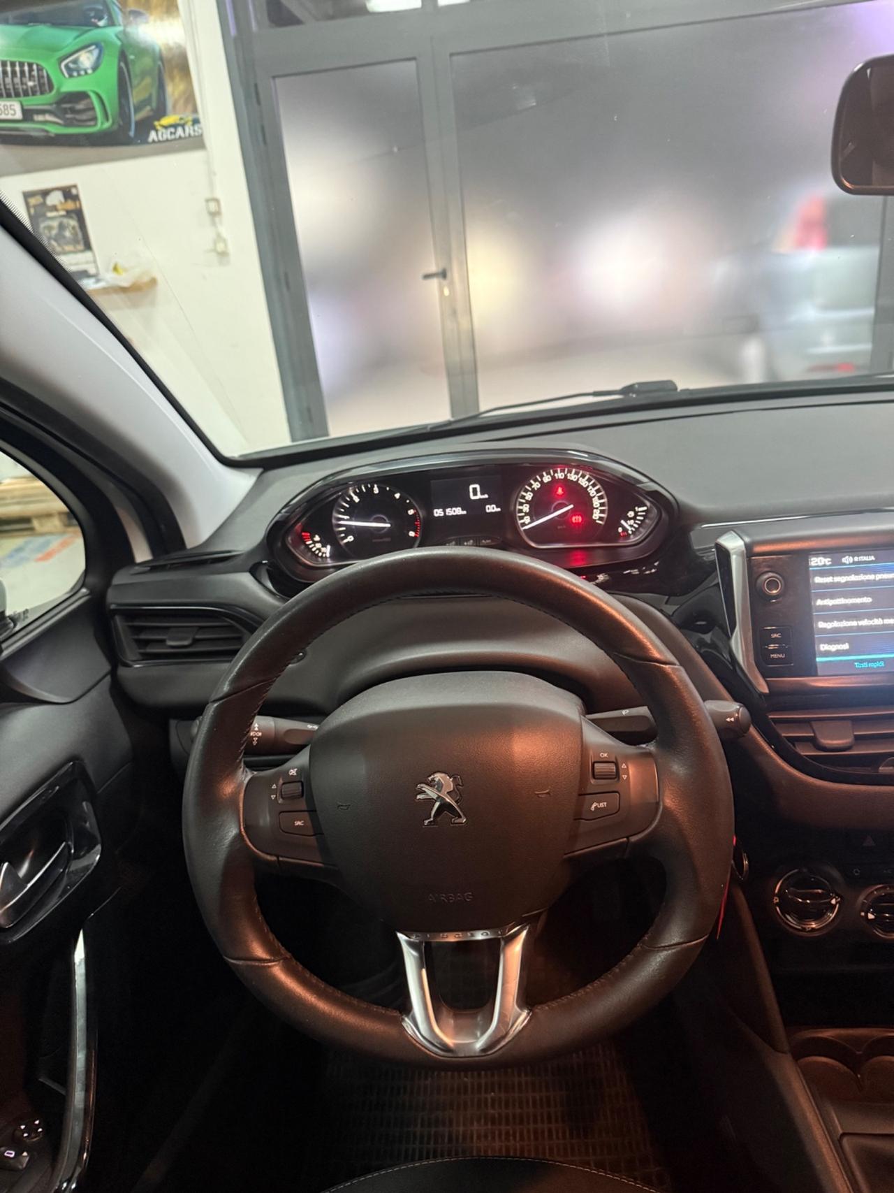 Peugeot 208 BlueHDi 75 5 porte Allure