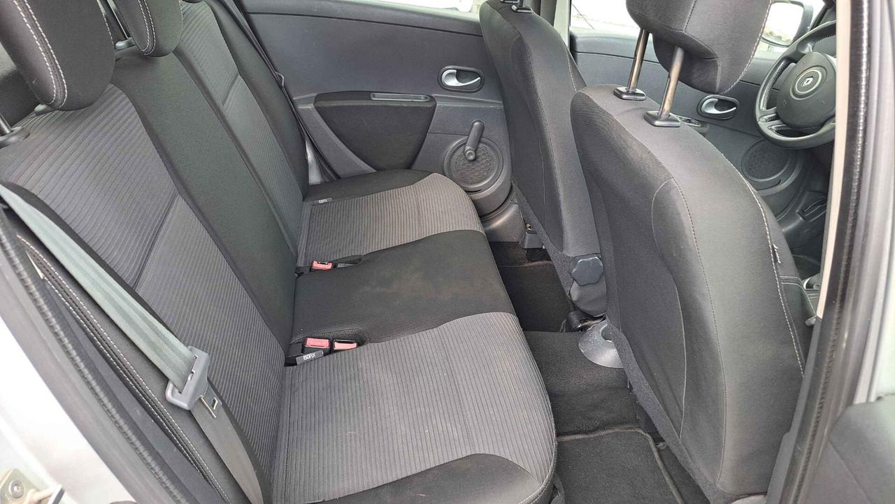 Renault Clio 1.2 16V 5 porte Dynamique