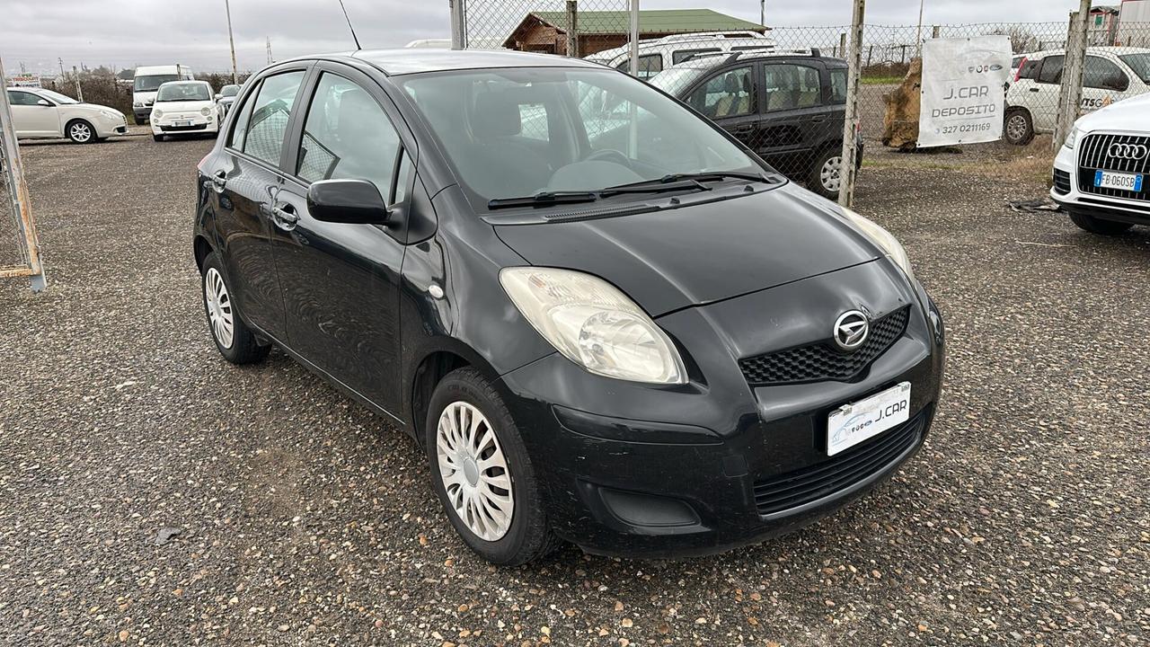 Daihatsu Charade 1.3 B You Five