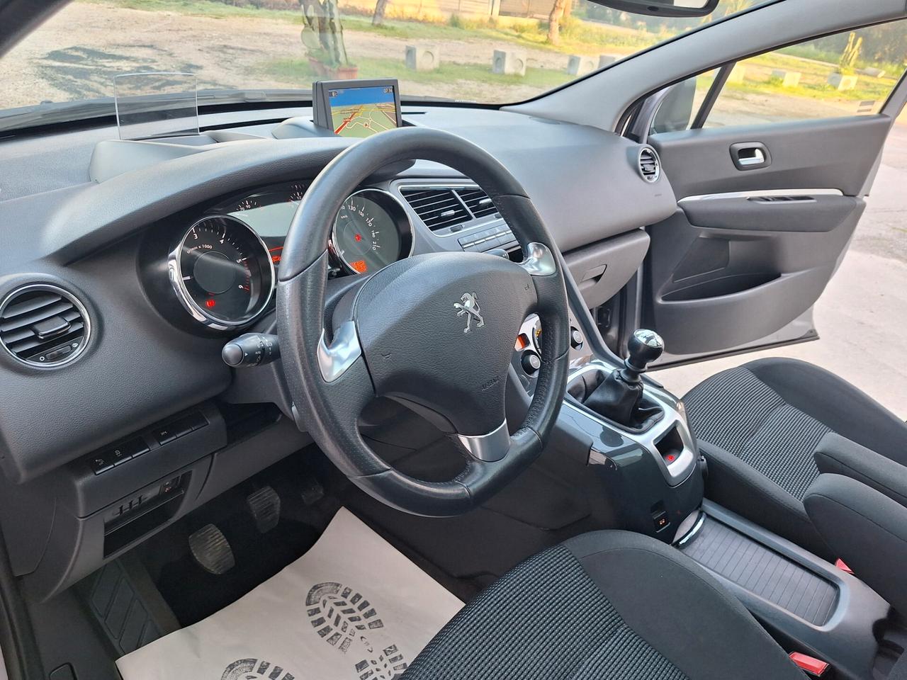 Peugeot 5008 1.6 HDi 115CV"7 POSTI" NAVI TETTO