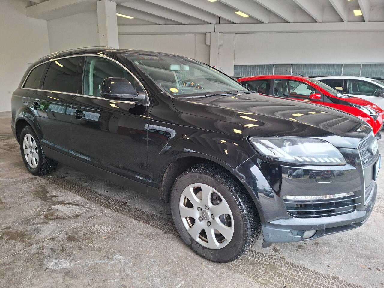 Audi Q7 3.0 V6 TDI 233CV quattro tiptronic