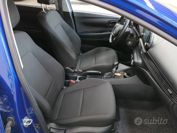 Hyundai i20 100 cv Ibrida Connectline