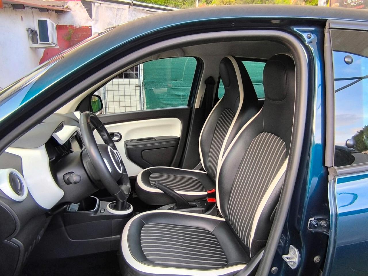 Renault Twingo SCe 65 CV Urban Night