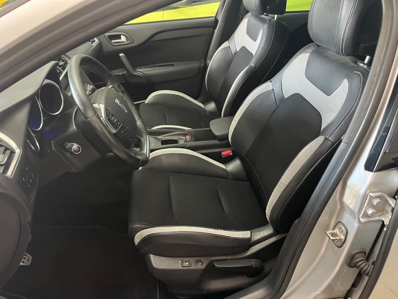 Citroe ds4 4 1.6 e-HDi 115 airdream CMP6 Chic 2013