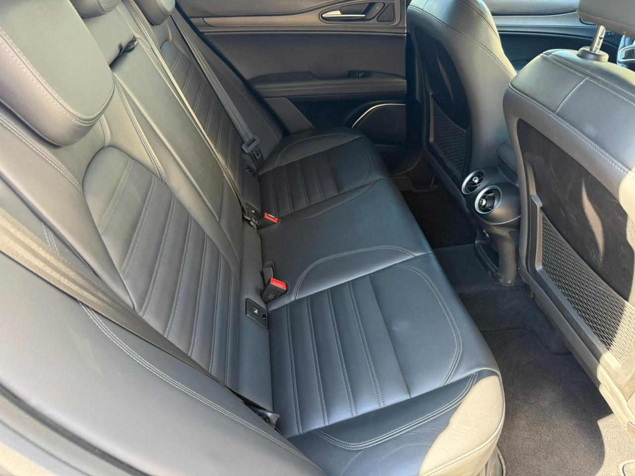 Alfa Romeo Stelvio 210 CV AT8 Q4 Veloce First Edition