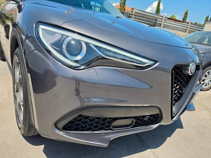 ALFA Stelvio 2.2 TD 190 AT8 Q4 Sprint NAV XENO CAM