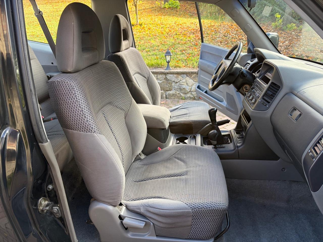 Mitsubishi Pajero 2.5 TDI 3p. GLS1