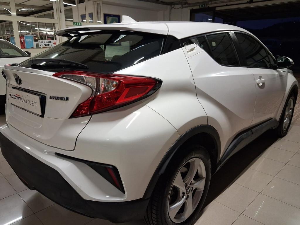 TOYOTA C-HR (2016-2023) - C-HR 1.8 Hybrid E-CVT Active