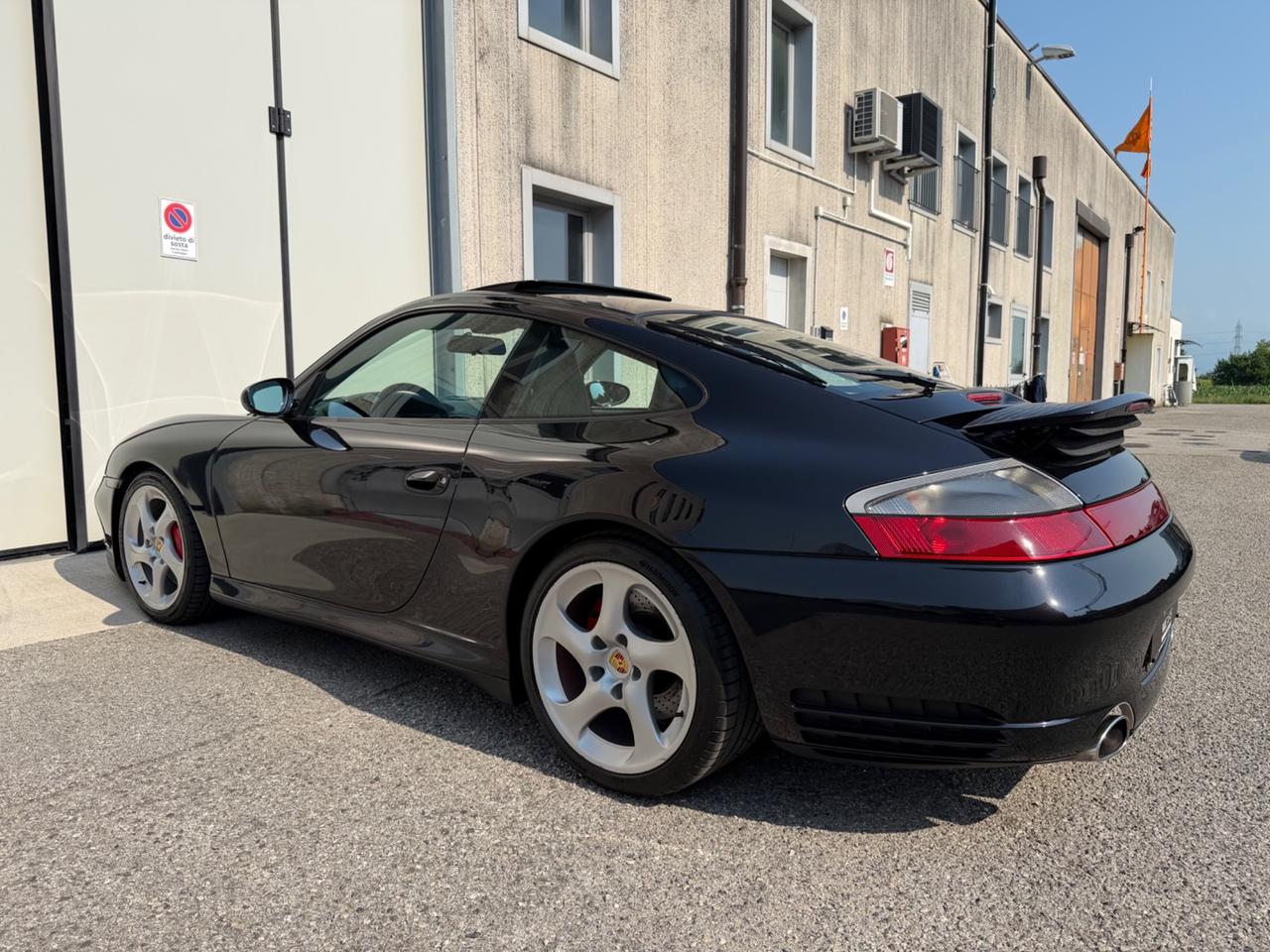 Porsche 911 996 Carrera 4S Coupé