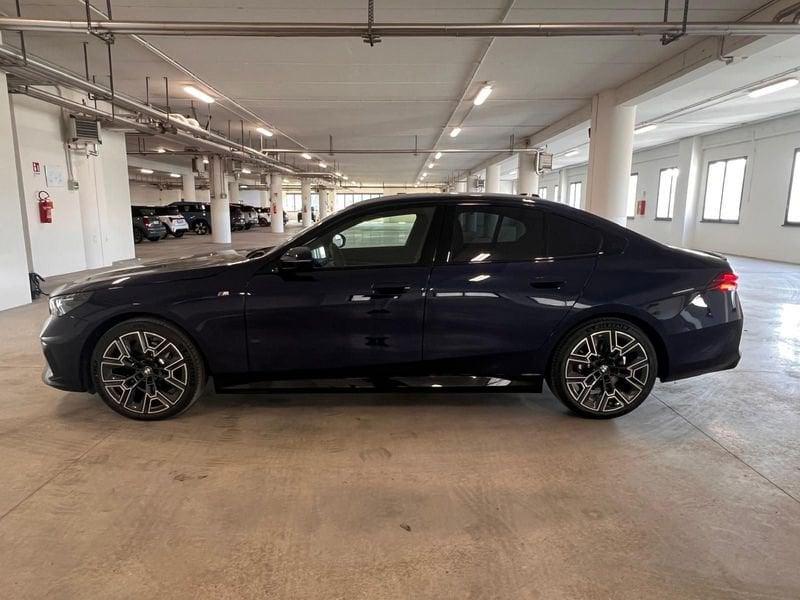 BMW Serie 5 G60 Berlina 520d 48V xdrive auto MSPORT