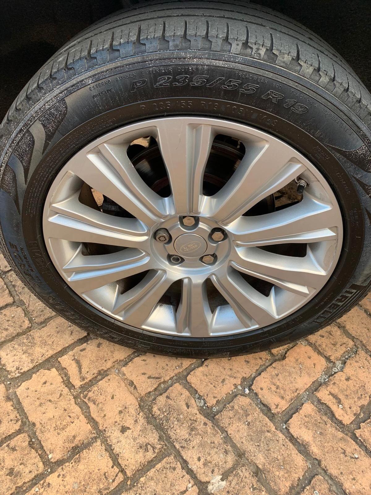 Land Rover Range Evoque 2.0 eD4 5p. Pure