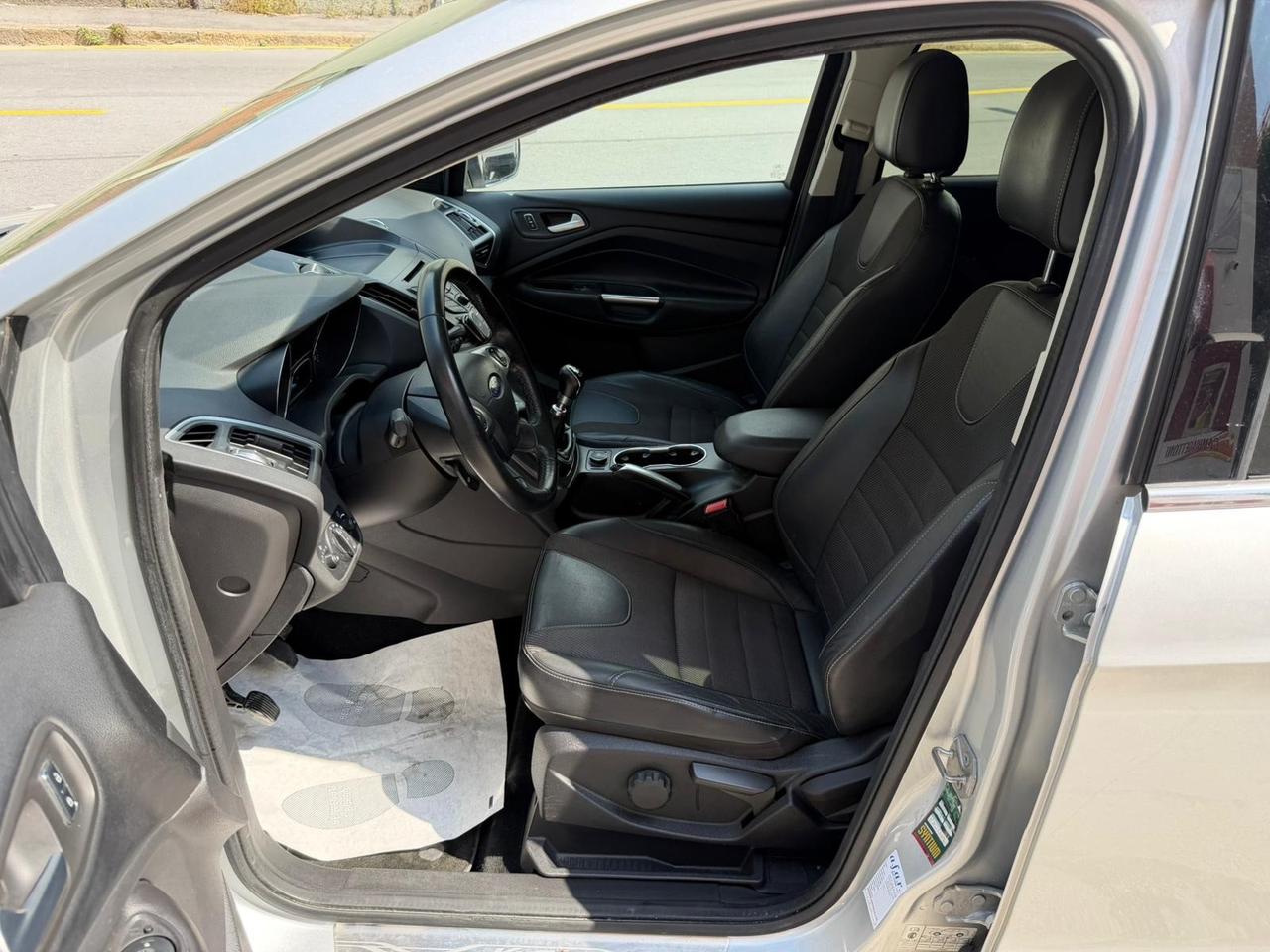 Ford Kuga 2.0 TDCI 140 CV Titanium