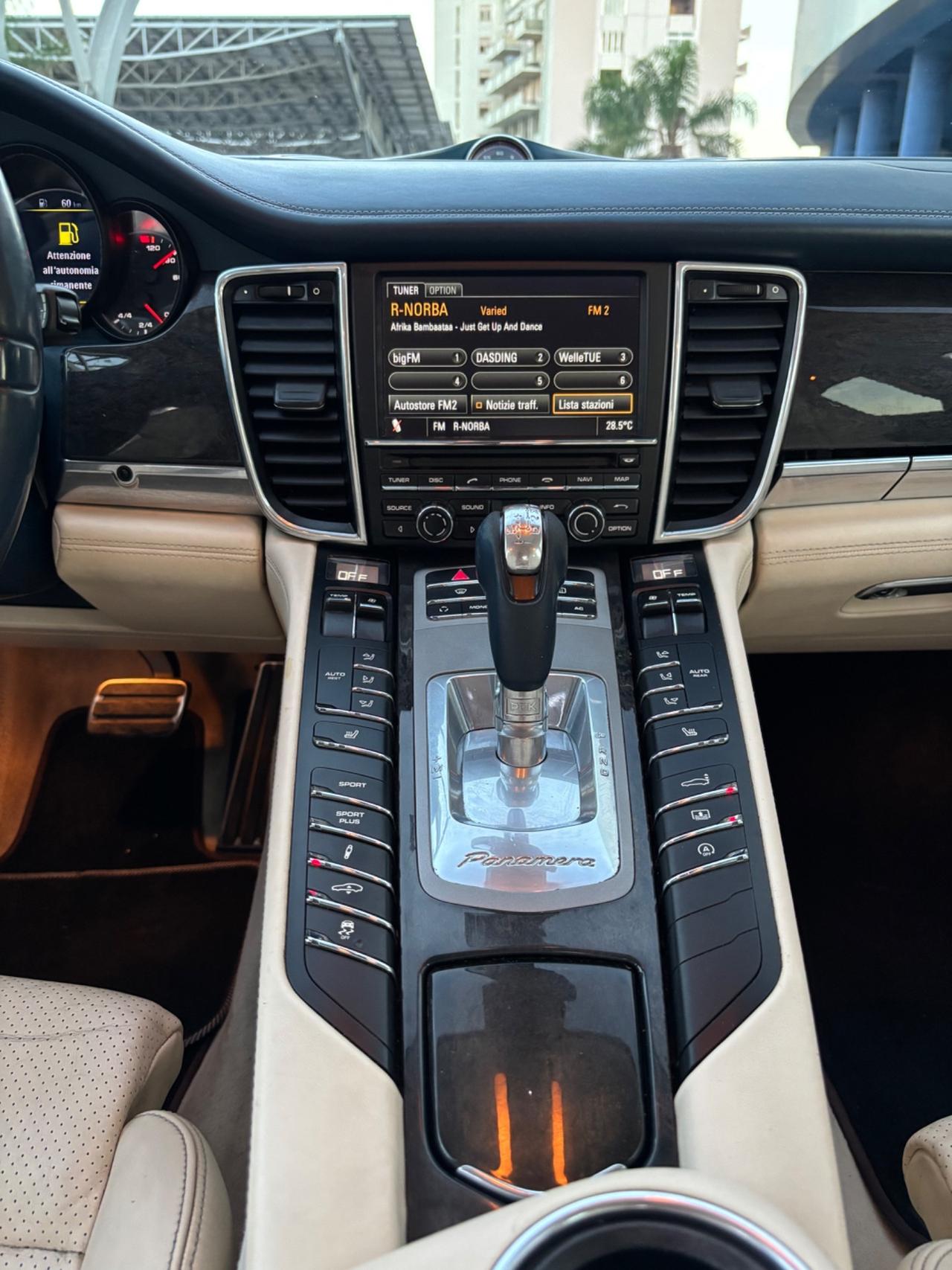 Porsche Panamera 4.8 TURBO S V8 500CV