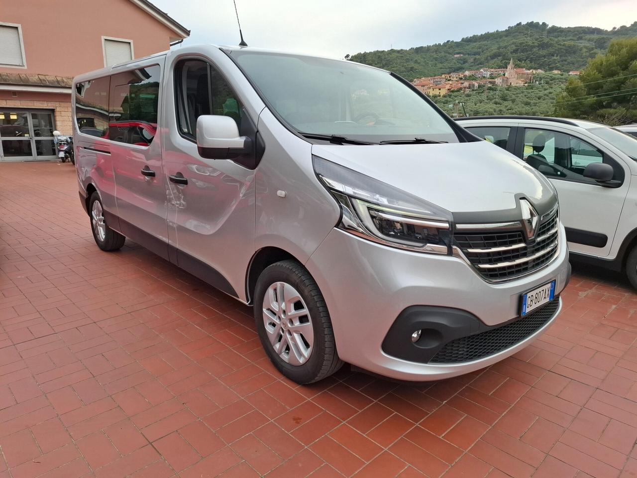 Renault Trafic T29 2.0 dCi 145CV PL-TN Intens Heavy Energ