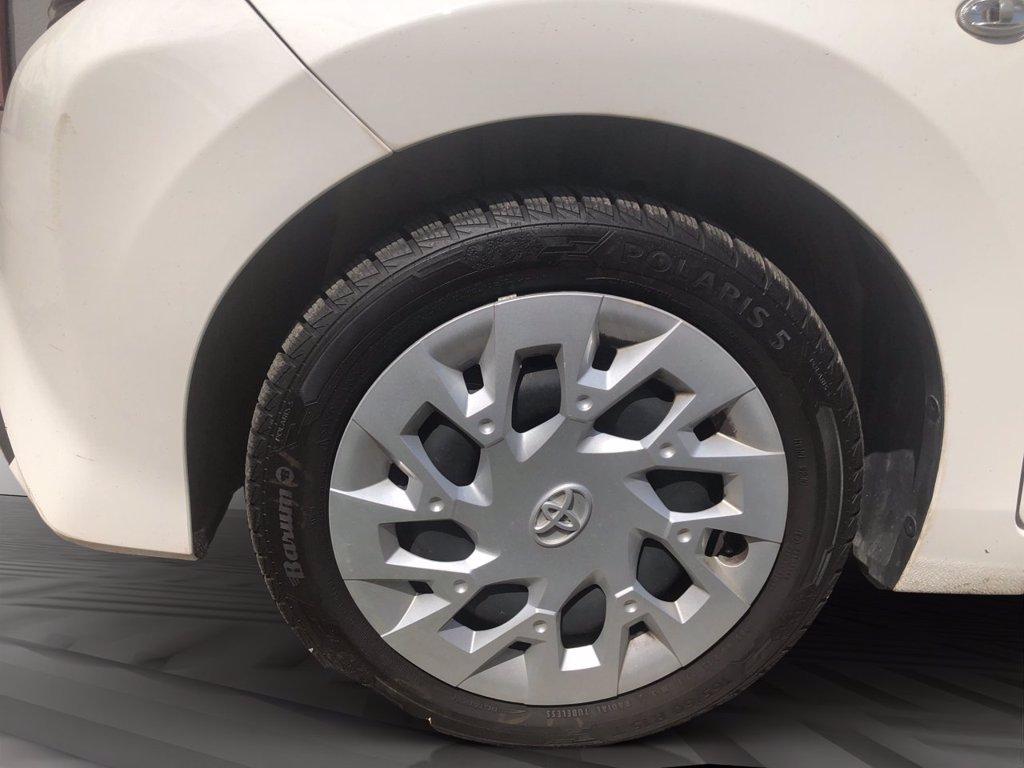 TOYOTA Aygo 5p 1.0 x-play 72cv del 2019