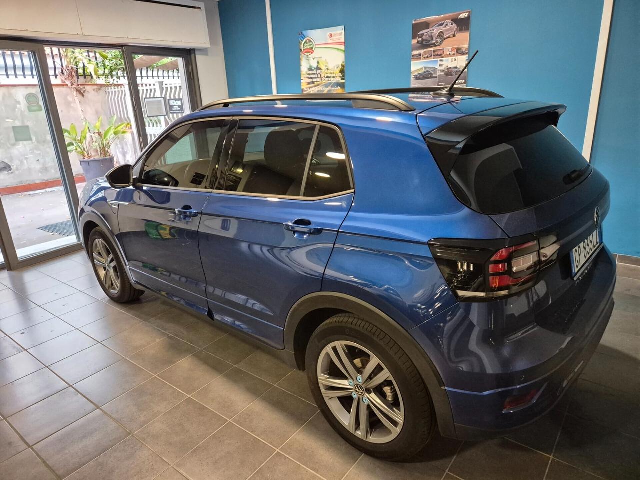 Volkswagen T-Cross 1.0 TSI R LINE
