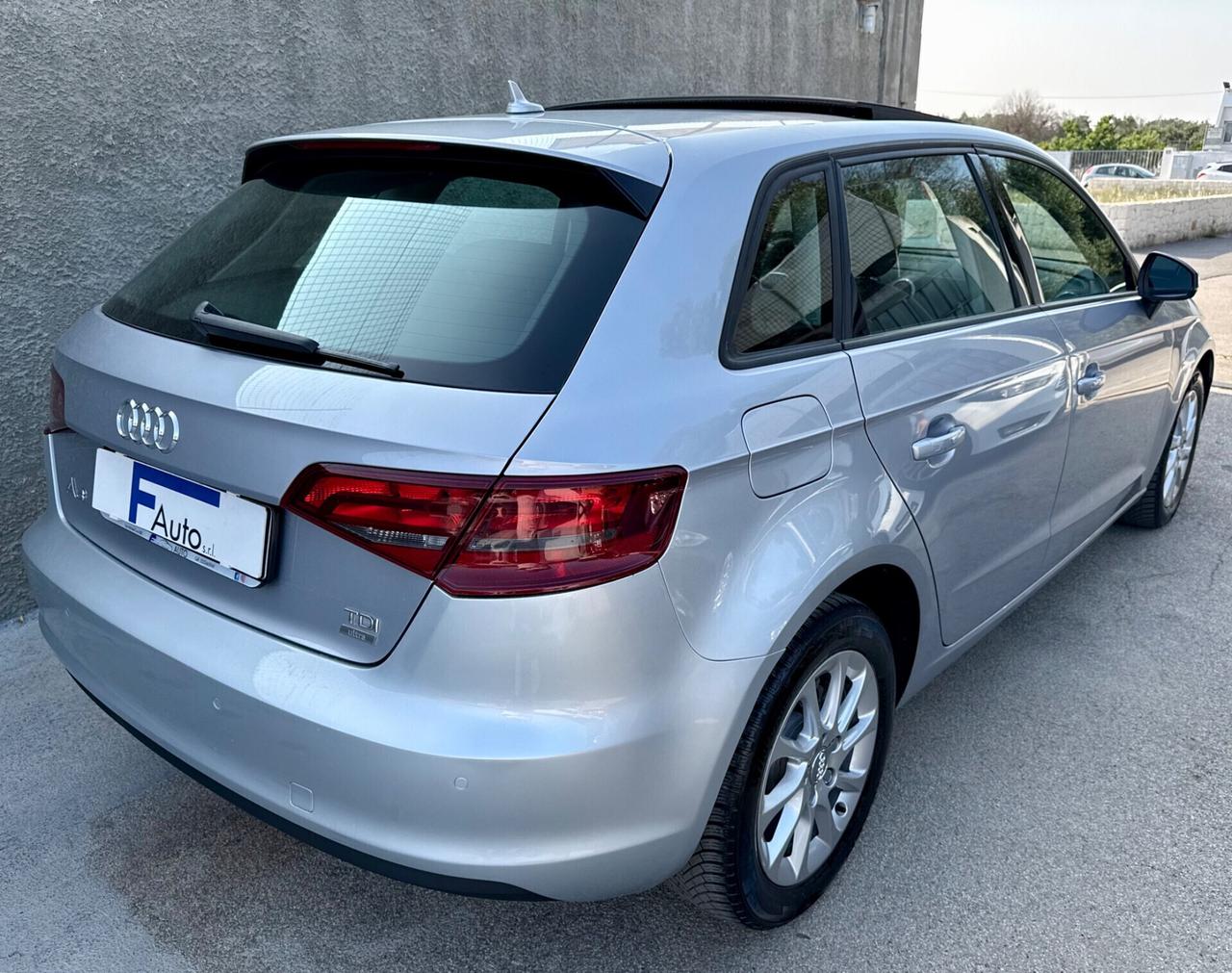 Audi A3 1.6 TDI,TETTO APRIBILE ,Climatronic bizona,Navi,ecc.