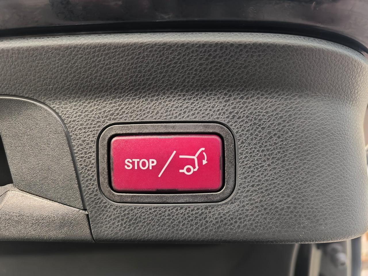 MERCEDES GLC 220 d 4MATIC COUPÉ PREMIUM AMG